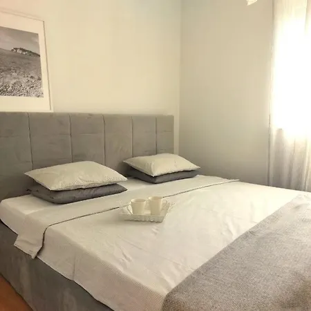 Apartamento With A Parking Space - 21139 *